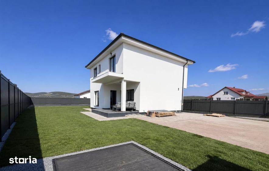 Casa de vanzare - Individuala, 4 camere - Cristian - 2