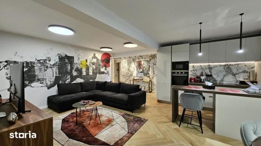Apartament cu 4 camere, mobilat în Central