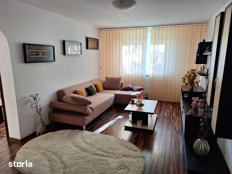 Apartament cu 3 camere decomandat în Tomis Nord