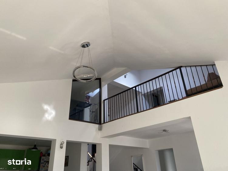 Casă cu 5 camere cu Teren 503 Mp în Șerbănești