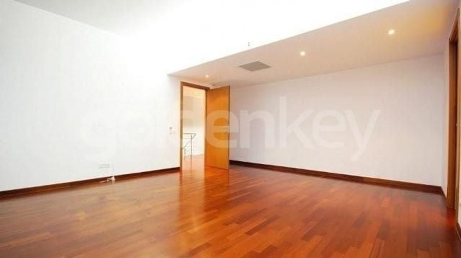 Apartament cu 3 camere semidecomandat în Herăstrău
