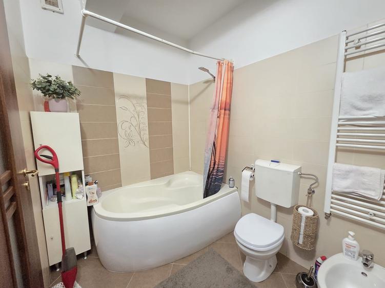 Apartament cu 2 camere semidecomandat în Siderurgiștilor