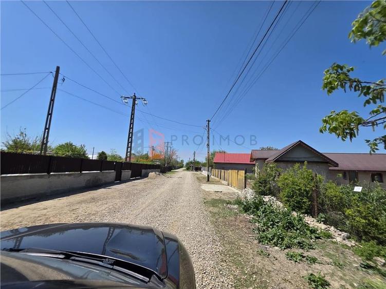 Teren agricol intravilan de 1113 mp, în Gălbinași