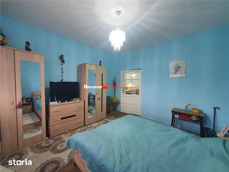 Casă cu 2 camere cu Teren 500 Mp în Central