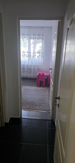 Apartament cu 2 camere decomandat în Florești