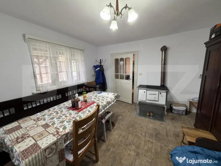 Casă cu 3 camere cu Teren 2000 Mp în Prodănești