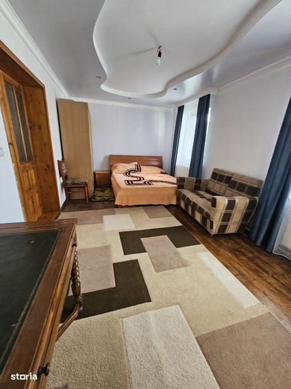 Apartament cu 3 camere decomandat în Universității