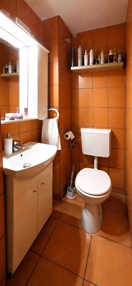 Apartament cu 3 camere decomandat în Rolast
