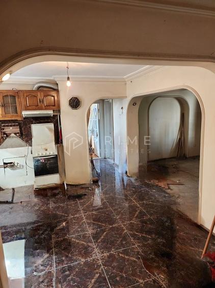 Apartament cu 4 camere decomandat în Dâmbu Pietros