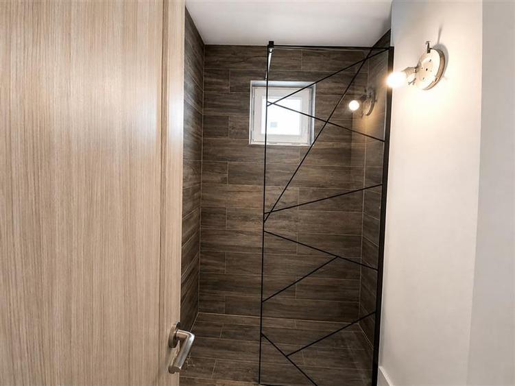 Apartament cu 2 camere decomandat în Astra