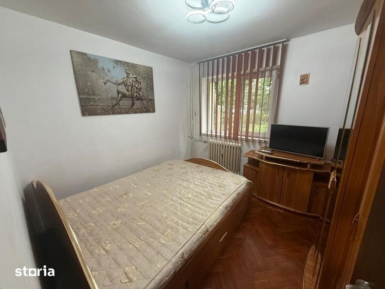 Apartament cu 2 camere decomandat în Valea Rosie