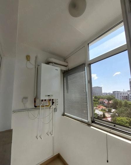 Apartament cu 3 camere semidecomandat în Palat