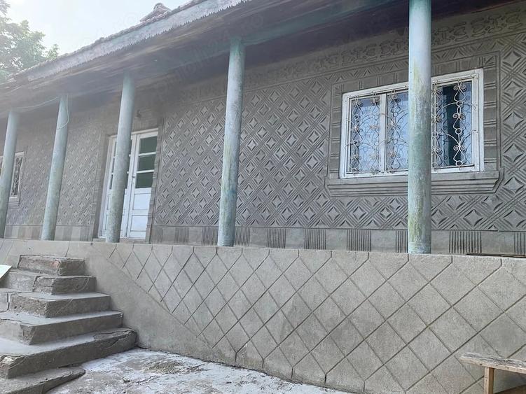 Casă cu 4 camere cu Teren 2612 Mp în Ceamurlia de Sus