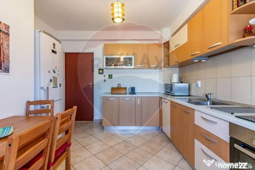 Apartament cu 2 camere decomandat în Central