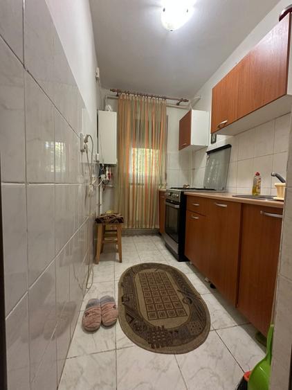 Apartament cu 2 camere semidecomandat, mobilat în Obor