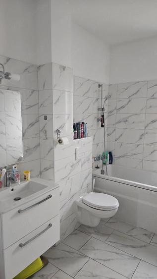 Teren de 3906 mp, în Ficătar