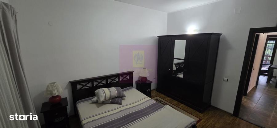 Casă cu 5 camere cu Teren 500 Mp în Central