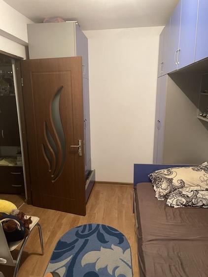 Apartament cu 2 camere semidecomandat în Exterior Vest