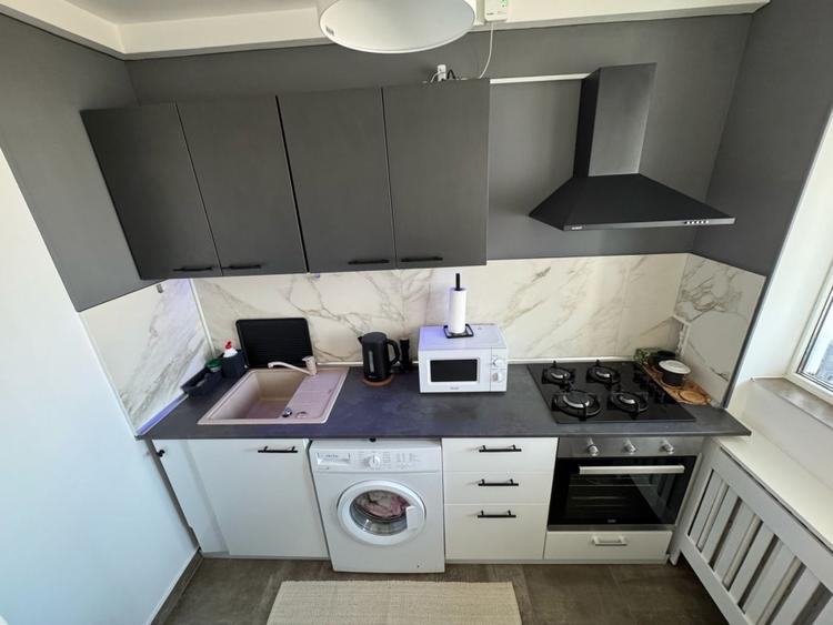 Apartament cu 2 camere semidecomandat, mobilat în Domenii