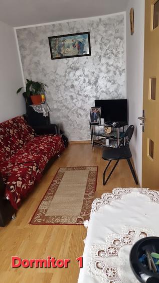 Apartament cu 3 camere nedecomandat în Zimbru
