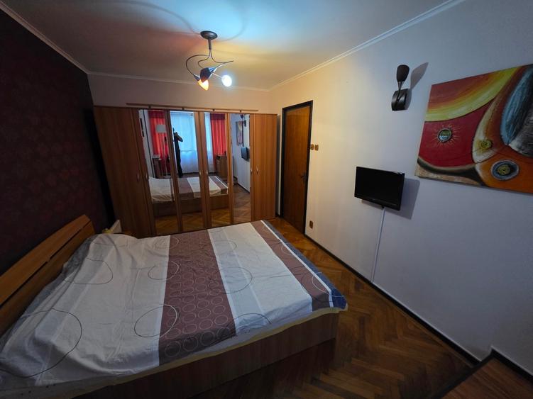 Apartament cu 2 camere semidecomandat, mobilat în Baba Novac