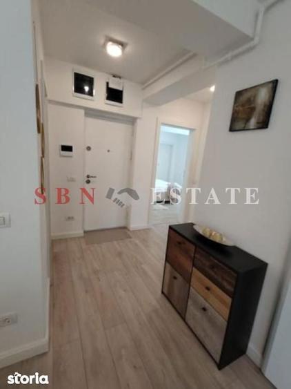 Apartament cu 3 camere decomandat în Titan