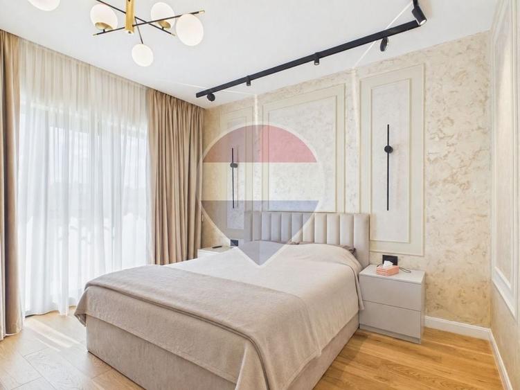 Casă individuală cu 5 camere cu Teren 417 Mp în Ostratu
