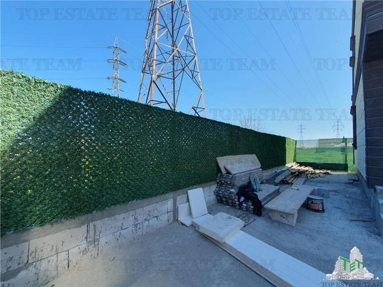 Duplex cu 8 camere cu Teren 318 Mp în Exterior Sud