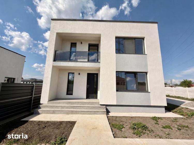 Casă cu 4 camere cu Teren 340 Mp în Malu Mare