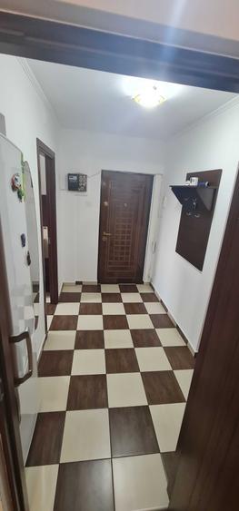 Apartament cu 2 camere decomandat în Falca