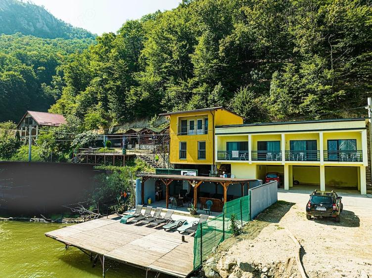 Casă cu Teren 250 Mp în Dubova