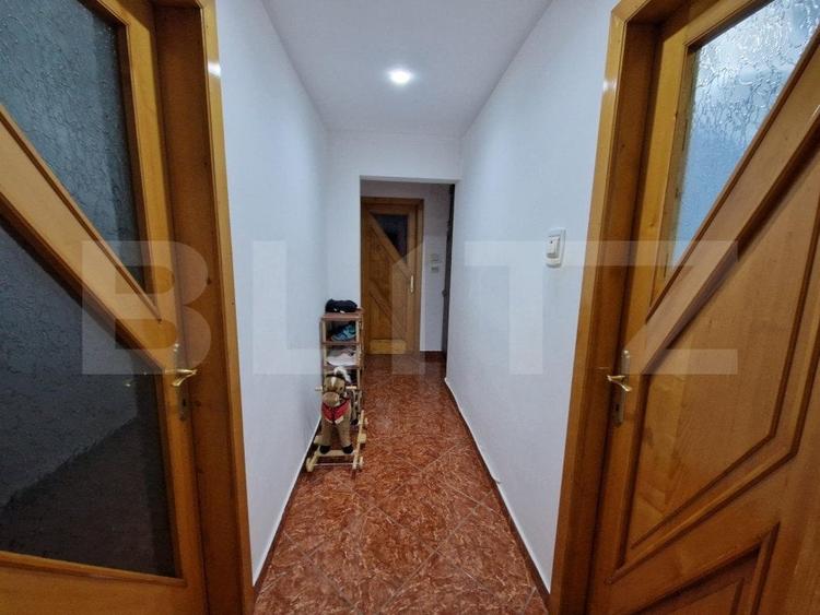 Apartament cu 3 camere decomandat, mobilat în Ampoi 2