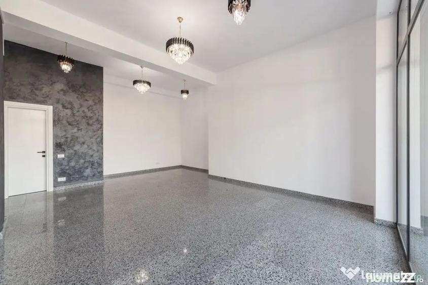 Spațiu comercial, de 34 mp, în Frații Golești