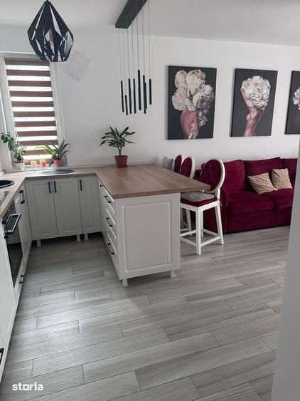 Apartament cu 3 camere decomandat, mobilat în Păcurari