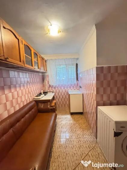 Apartament cu 2 camere decomandat în Brotăcei
