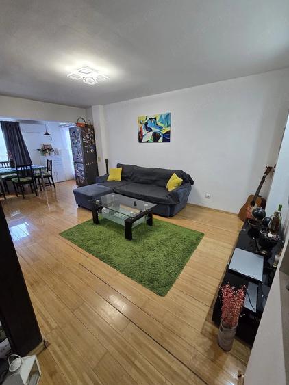 Apartament cu 2 camere decomandat în Drumul Taberei