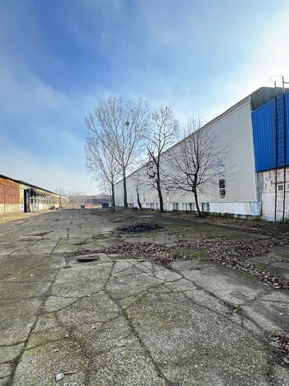 Spațiu industrial, de 5,075 mp, în Industrială