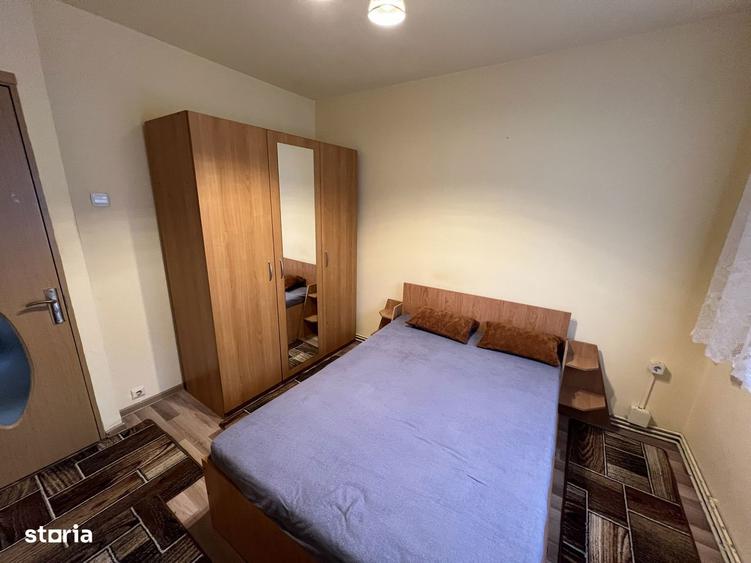 Apartament cu 3 camere semidecomandat, mobilat în Mihai Viteazul