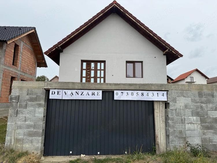 Casă cu 4 camere cu Teren 495 Mp în Șura Mare