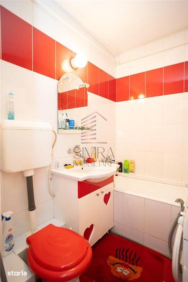 Apartament cu 3 camere decomandat în Dacia
