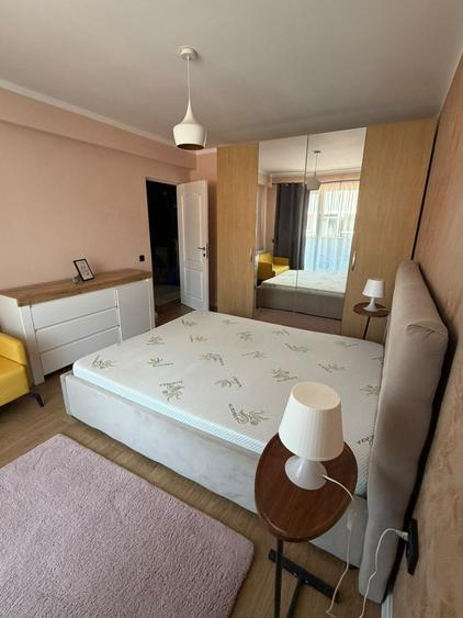Apartament cu 2 camere decomandat, mobilat în Florești