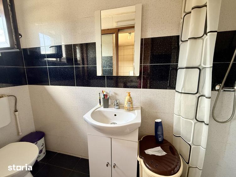 Casă cu 3 camere cu Teren 300 Mp în Chercea