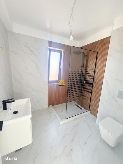 Casă cu 4 camere cu Teren 229 Mp în Central