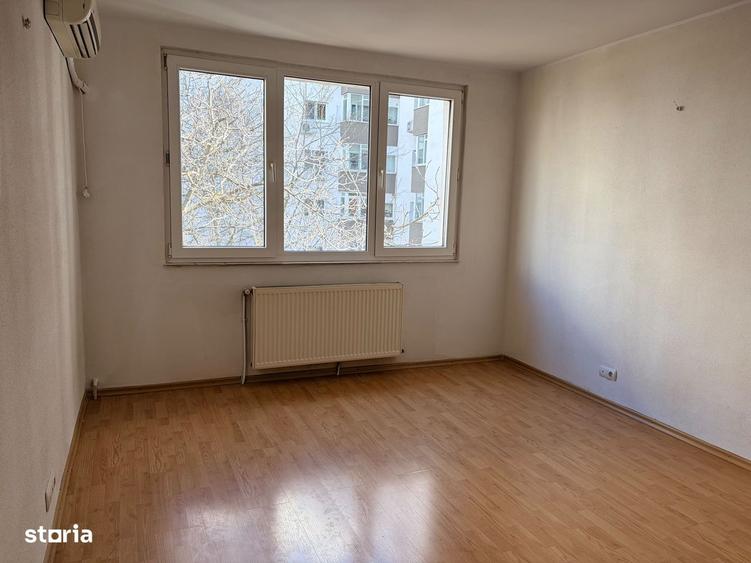 Apartament cu 3 camere decomandat în Politehnica