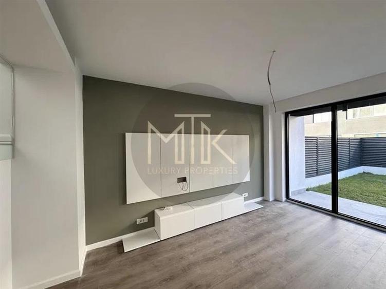 Duplex cu 5 camere cu Canalizare în Pipera
