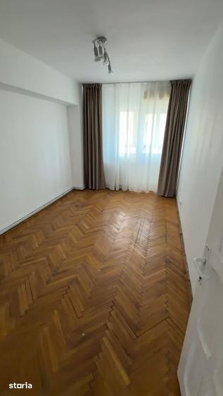 Apartament cu 3 camere în Nicolina