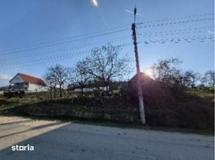 Teren de 1931 mp, în Nădrag