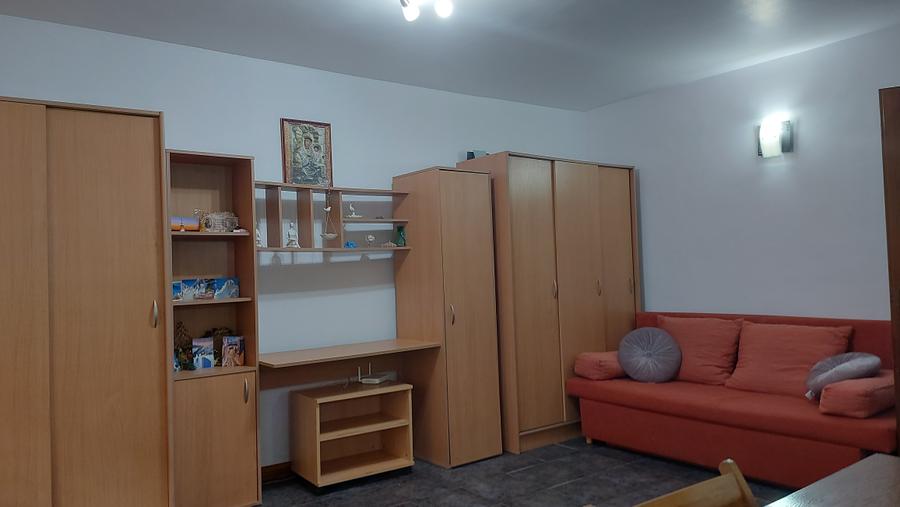 Apartament cu 2 camere decomandat în Tineretului