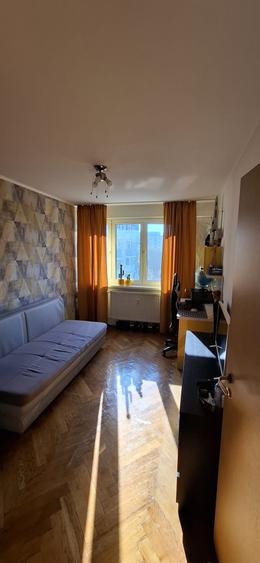Apartament cu 2 camere semidecomandat, mobilat în P-ța Muncii