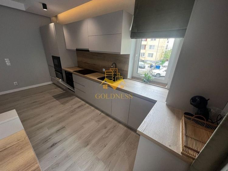 Apartament cu 2 camere semidecomandat, mobilat în Bună Ziua